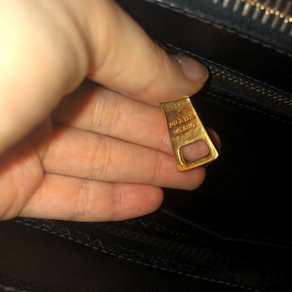 PRADA - LARGE SAFFIANO LEATHER DOUBLE ZIP BAG - Picture 9 of 9